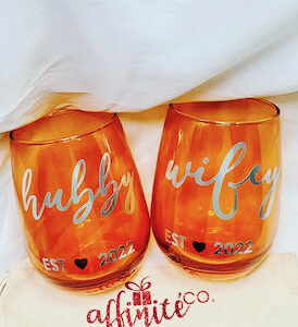 01 Date Night:Twin Stemless WIne Glasses Personalised with Year - Hubby / Wife